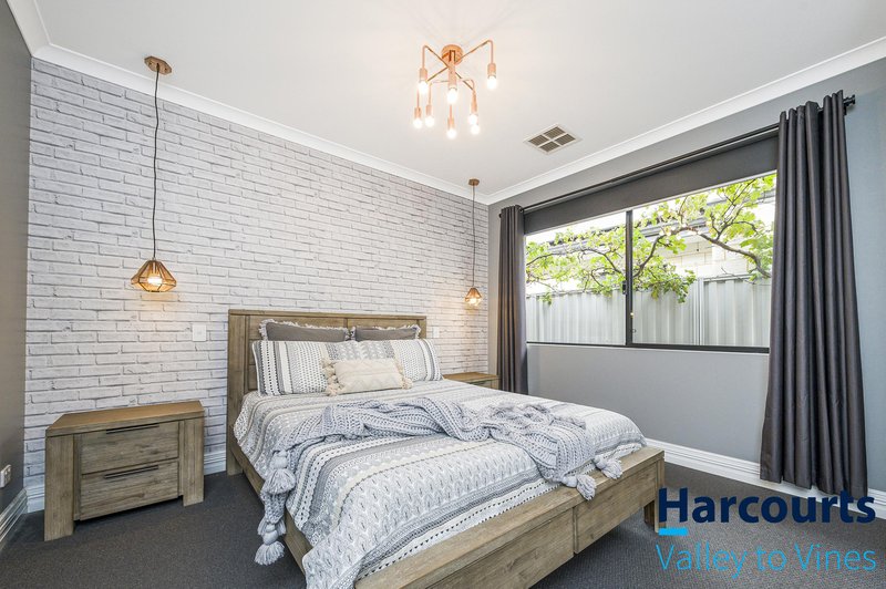 Photo - 9 Holroyd Avenue, Brabham WA 6055 - Image 16
