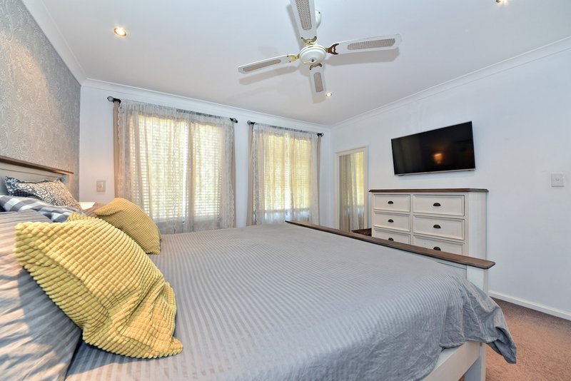 Photo - 9 Holyhead Green, Mindarie WA 6030 - Image 5