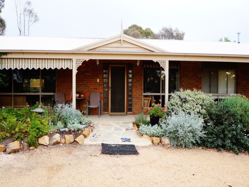 Photo - 9 Honeycomb Road, Campbells Creek VIC 3451 - Image 2