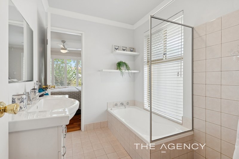 Photo - 9 Honeyeater Glade, Huntingdale WA 6110 - Image 11