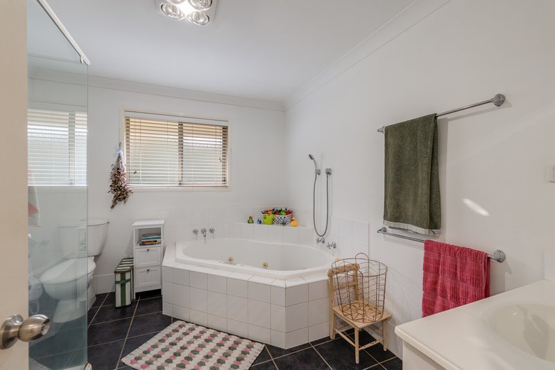 Photo - 9 Honeysuckle Drive, Glenvale QLD 4350 - Image 10