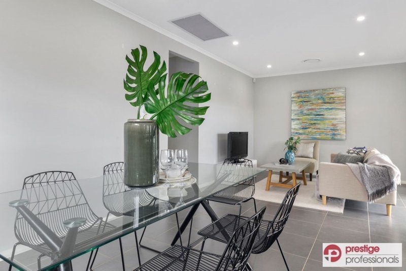 Photo - 9 Horizon Circuit, Moorebank NSW 2170 - Image 2