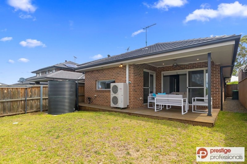 Photo - 9 Horizon Circuit, Moorebank NSW 2170 - Image 10