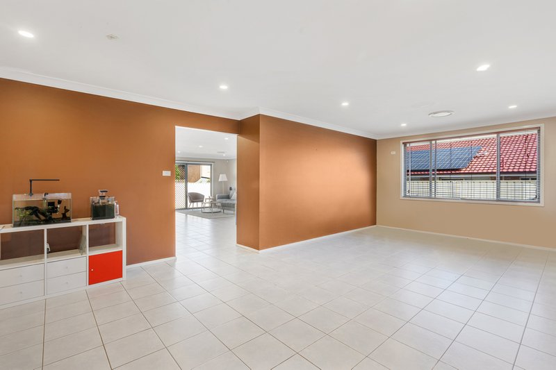 Photo - 9 Howard Close, Green Valley NSW 2168 - Image 6