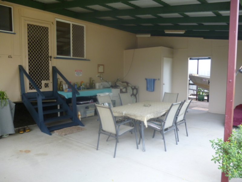 Photo - 9 Howard Street, Burrum Heads QLD 4659 - Image 2