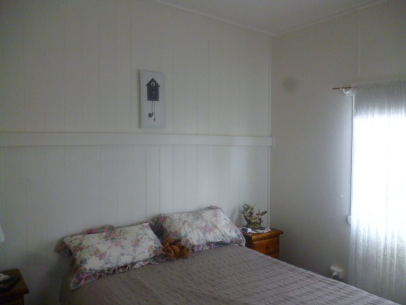 Photo - 9 Howard Street, Burrum Heads QLD 4659 - Image 7