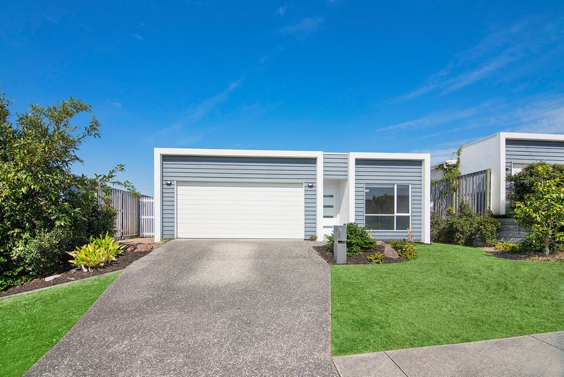 9 Howell Crescent, Pimpama QLD 4209