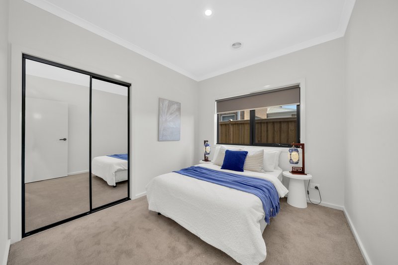 Photo - 9 Hubbard Street, Wyndham Vale VIC 3024 - Image 6