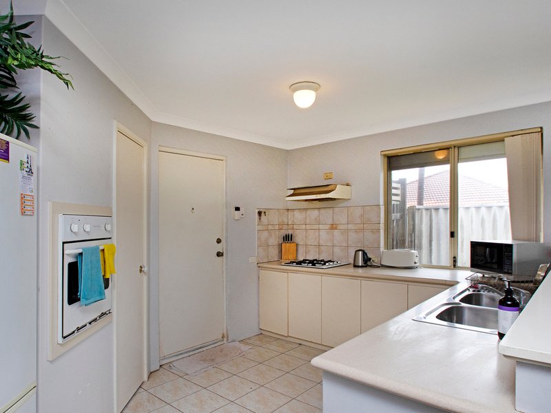 Photo - 9 Hudleston Rise, Alexander Heights WA 6064 - Image 3