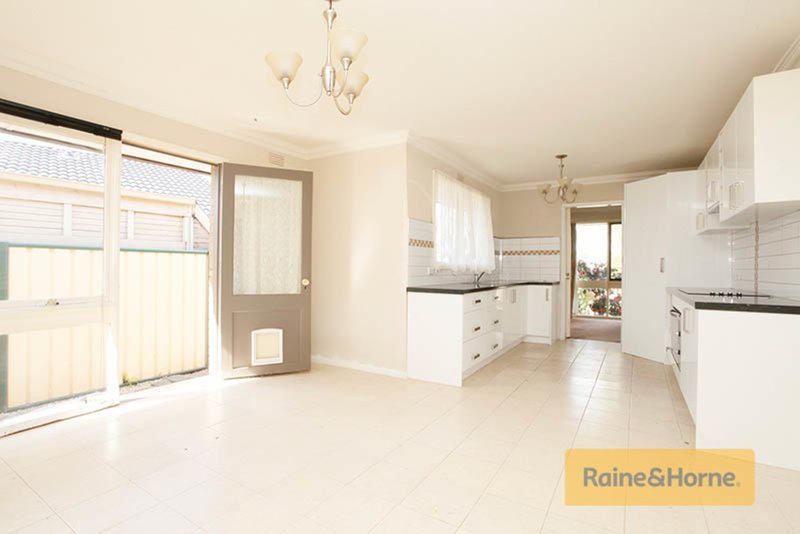 Photo - 9 Hudson Place, Melton VIC 3337 - Image 2