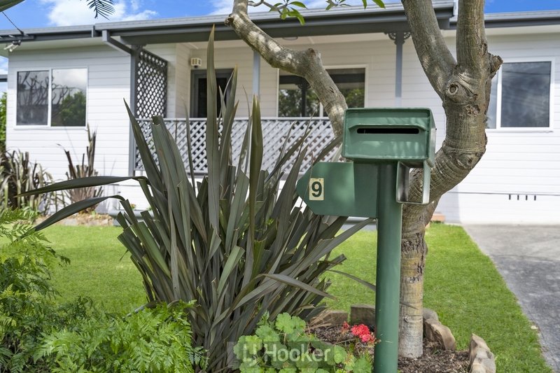 Photo - 9 Hughes Avenue, Warners Bay NSW 2282 - Image 2