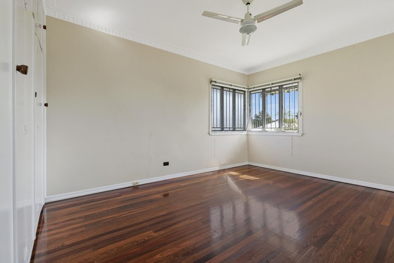 Photo - 9 Humber Street, Salisbury QLD 4107 - Image 5