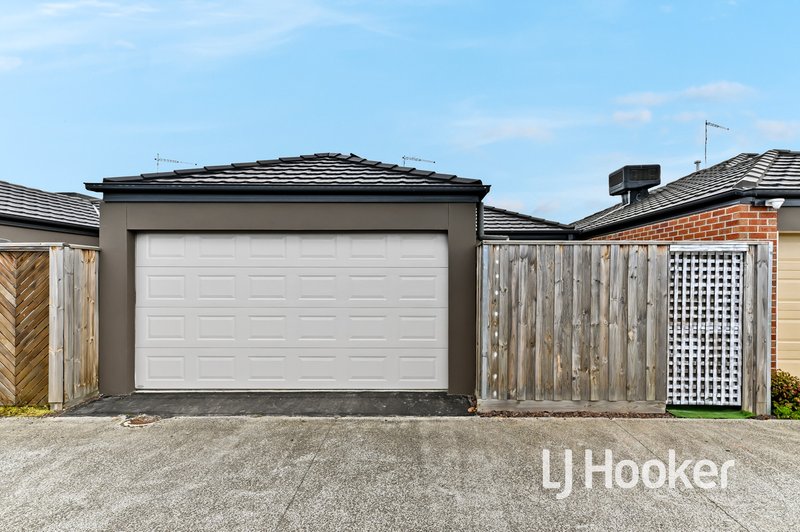 Photo - 9 Hunt Way, Pakenham VIC 3810 - Image 13