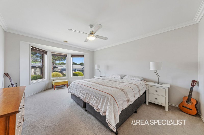 Photo - 9 Huron Parkway, Pakenham VIC 3810 - Image 10