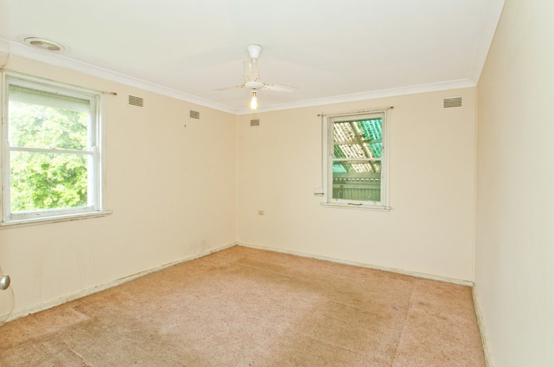 Photo - 9 Illabunda Crescent, Koonawarra NSW 2530 - Image 3