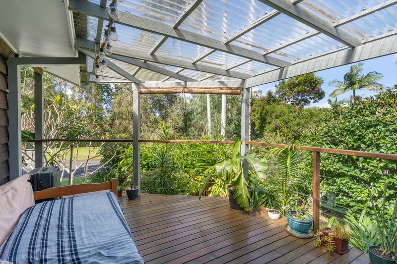 Photo - 9 Inderwong Avenue, Ocean Shores NSW 2483 - Image 3