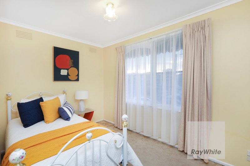 Photo - 9 Inglewood Court, Gladstone Park VIC 3043 - Image 14