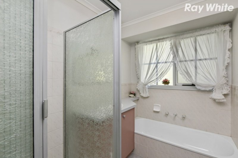 Photo - 9 Irving Road, Pakenham VIC 3810 - Image 9