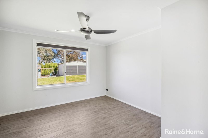 Photo - 9 Ivy Lea Place, Goulburn NSW 2580 - Image 5