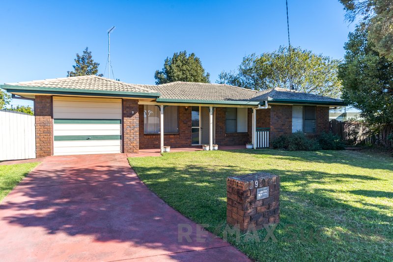 9 Jacinta Court, Wilsonton QLD 4350