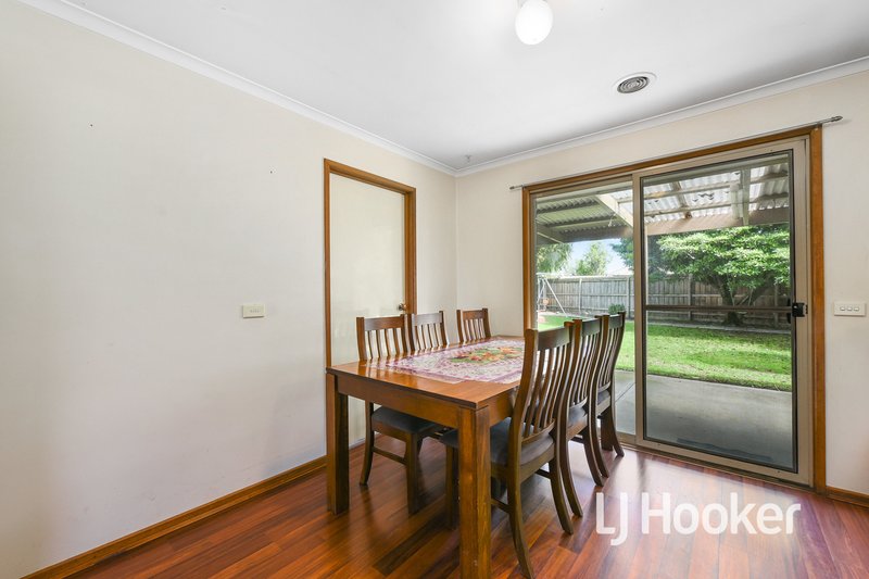 Photo - 9 Jacinta Drive, Cranbourne West VIC 3977 - Image 5