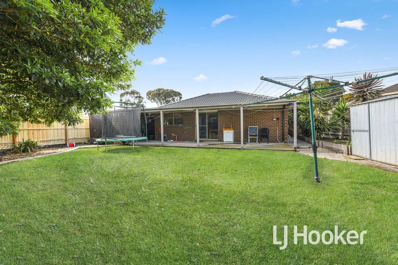 Photo - 9 Jacinta Drive, Cranbourne West VIC 3977 - Image 11