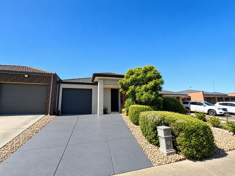 Photo - 9 Jack William Way, Kilmore VIC 3764 - Image 1