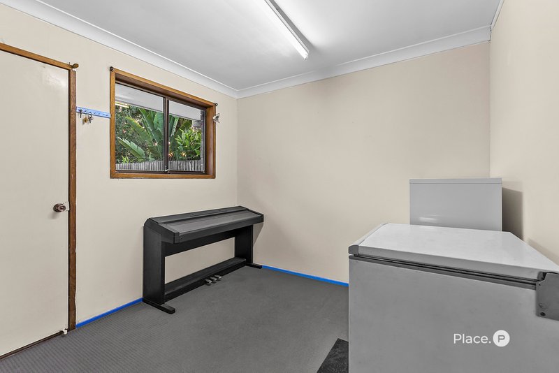 Photo - 9 James Cash Court, Albany Creek QLD 4035 - Image 18