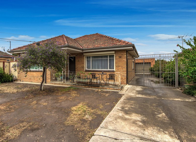 9 James Street, St Albans VIC 3021