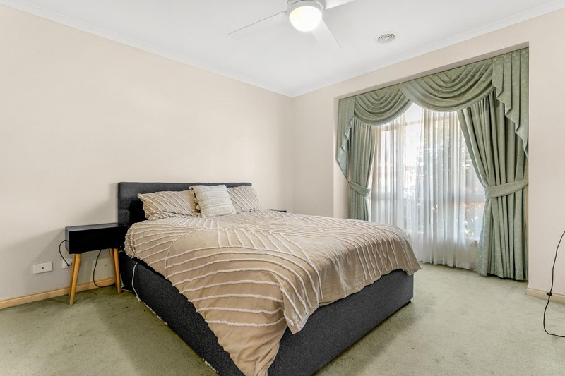 Photo - 9 Jamie Court, Pakenham VIC 3810 - Image 6