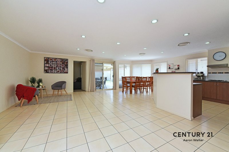 Photo - 9 Janus Close, Cameron Park NSW 2285 - Image 1