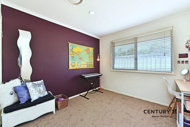 Photo - 9 Janus Close, Cameron Park NSW 2285 - Image 13