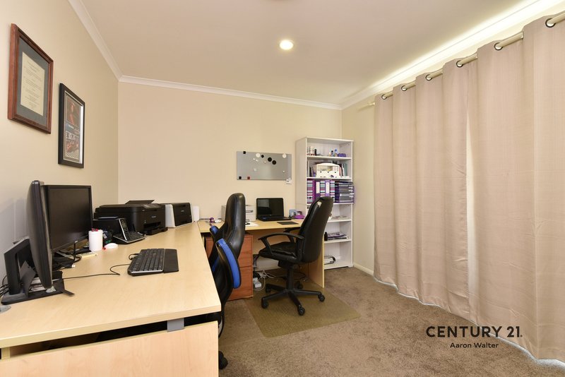 Photo - 9 Janus Close, Cameron Park NSW 2285 - Image 15