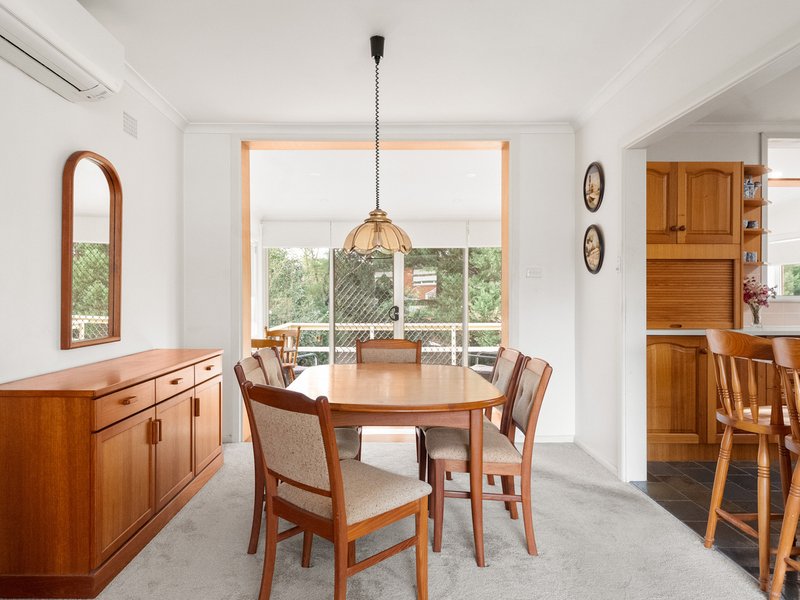 Photo - 9 Jasmine Avenue, Padstow Heights NSW 2211 - Image 2