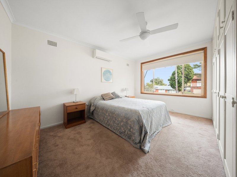 Photo - 9 Jasmine Avenue, Padstow Heights NSW 2211 - Image 7