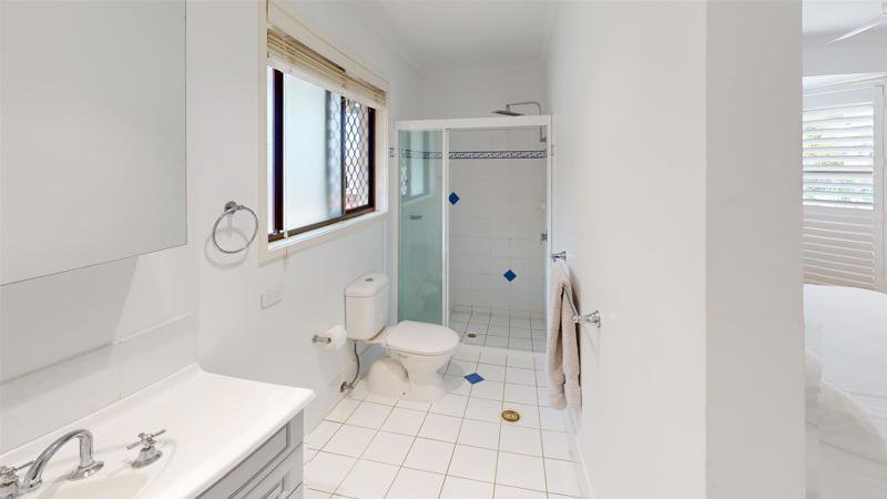 Photo - 9 Jasper Court, Currumbin Waters QLD 4223 - Image 9