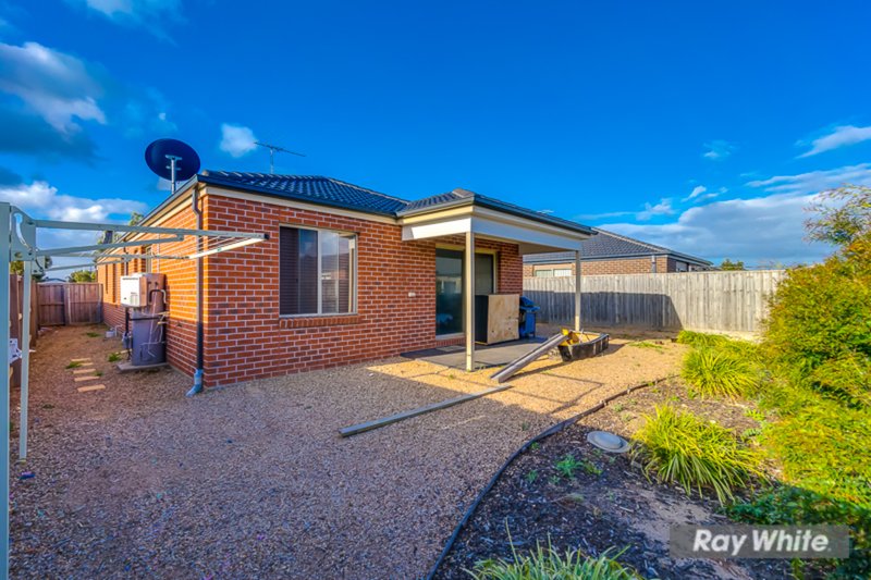 Photo - 9 Jeremy St , Tarneit VIC 3029 - Image 13