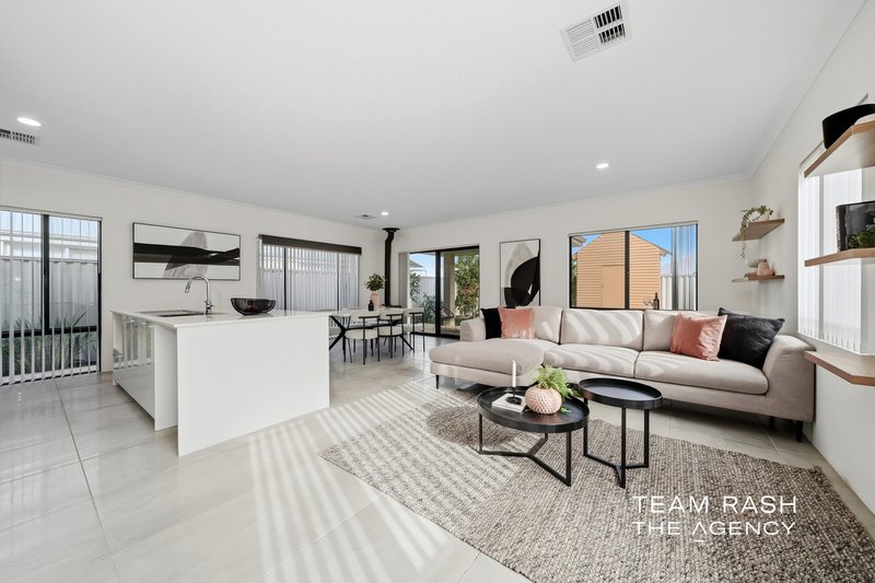 Photo - 9 Jerez Way, Brabham WA 6055 - Image 3