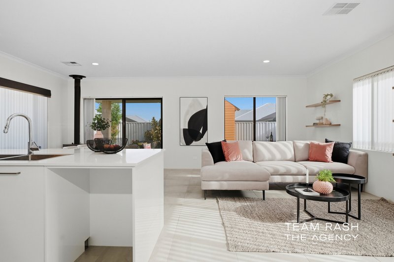 Photo - 9 Jerez Way, Brabham WA 6055 - Image 6