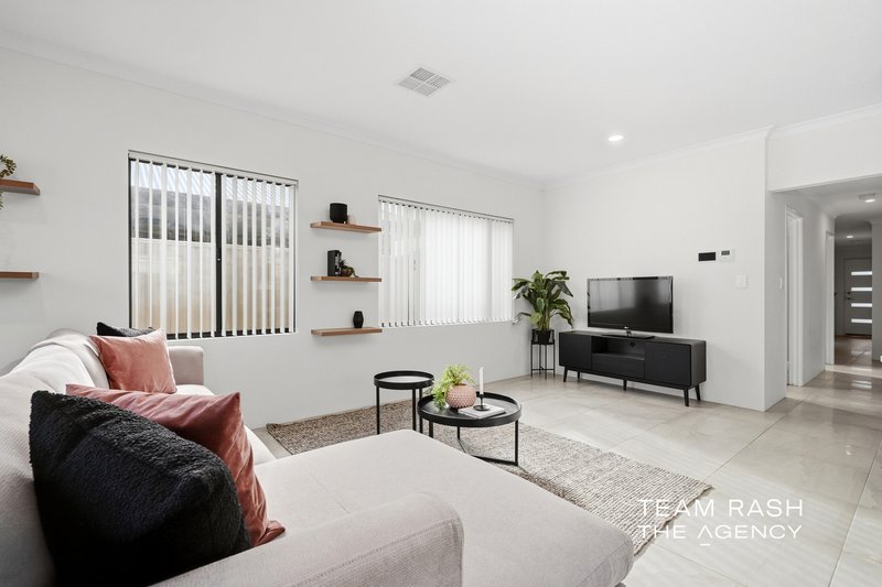 Photo - 9 Jerez Way, Brabham WA 6055 - Image 11