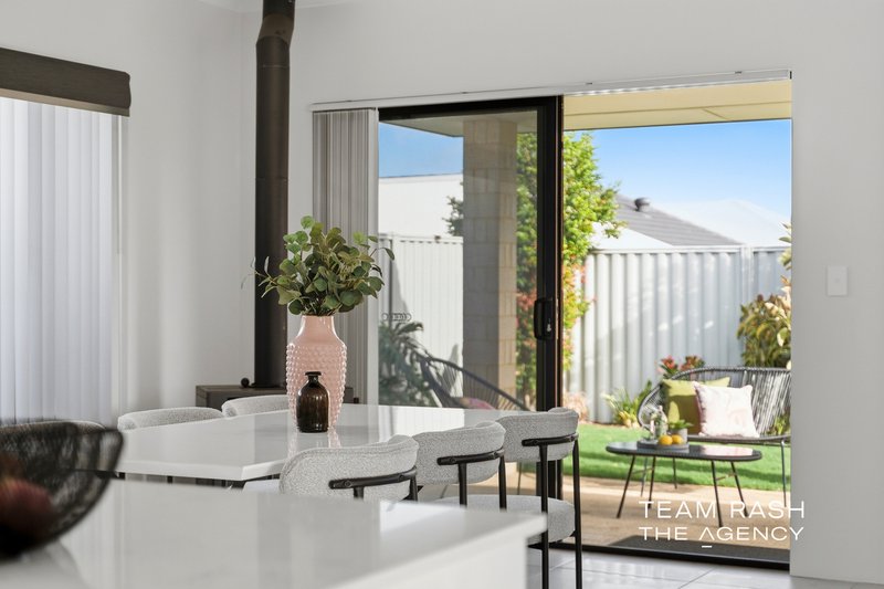 Photo - 9 Jerez Way, Brabham WA 6055 - Image 23