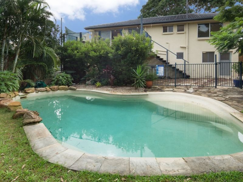 Photo - 9 Joan Street, Southport QLD 4215 - Image 2