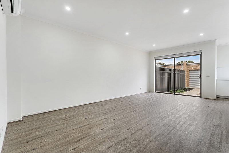 Photo - 9 Johnson Road, Mernda VIC 3754 - Image 8