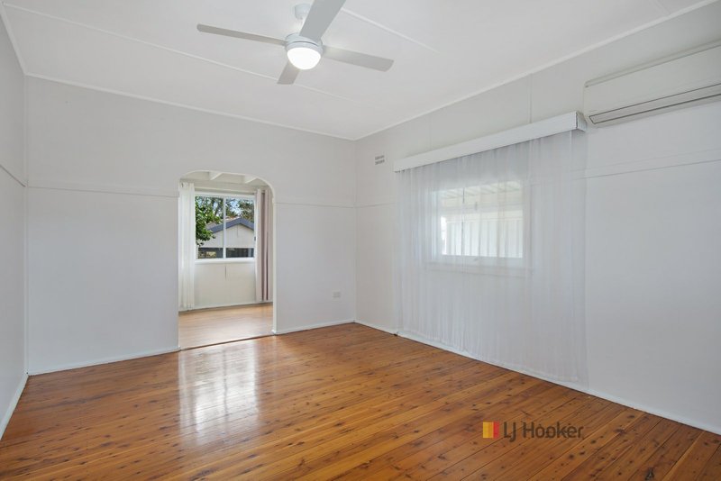 Photo - 9 Joy Street, Gorokan NSW 2263 - Image 3