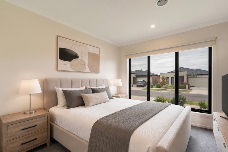 Photo - 9 Juniperina Circuit, Wallan VIC 3756 - Image 5