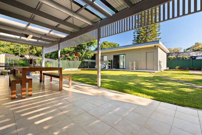 Photo - 9 Kallista Road, Rochedale South QLD 4123 - Image 8