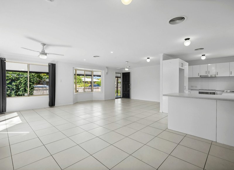 Photo - 9 Kandoo Street, Pacific Paradise QLD 4564 - Image 3