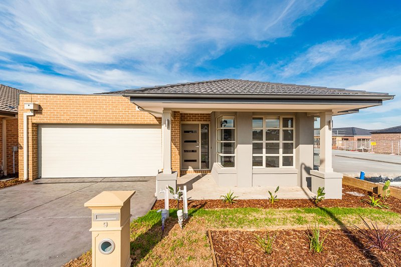 9 Kangaroo Road, Craigieburn VIC 3064