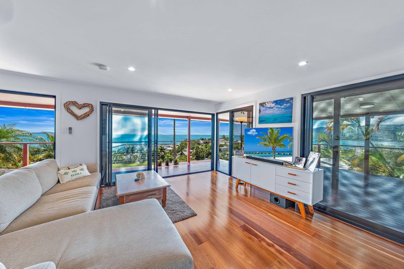 Photo - 9 Kara Crescent, Airlie Beach QLD 4802 - Image 2