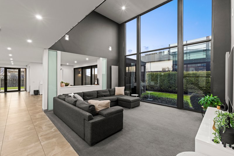 Photo - 9 Karrakatta Grove, Highton VIC 3216 - Image 3